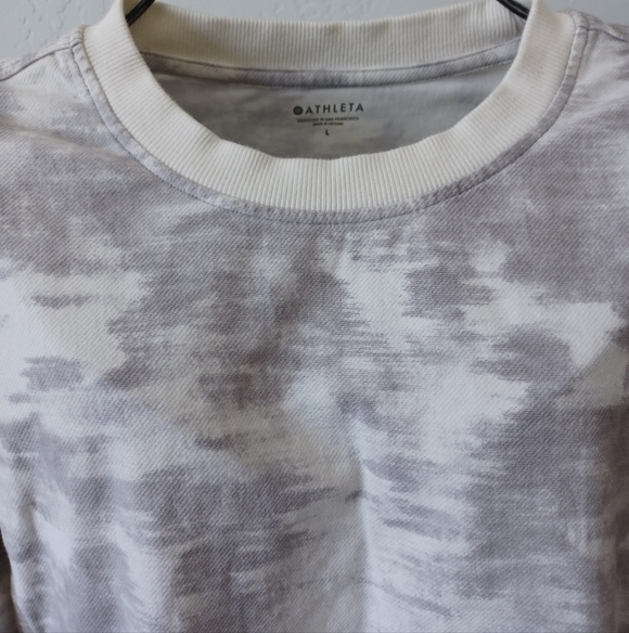 Athleta Cream and Gray Patterned Sweatshirt - Picture 3 of 9